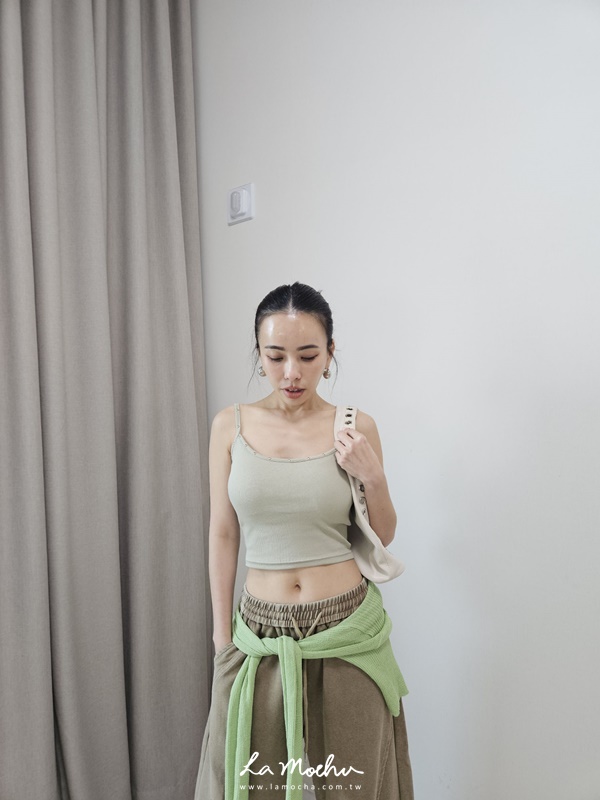 細肩坑條鉚釘BRA背心